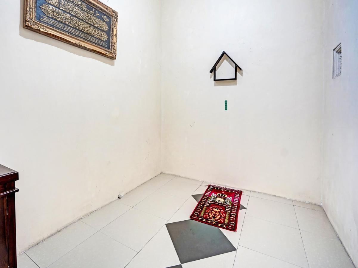 Oyo 91587 Griya Buah De5 Syariah 호텔 시도알조 외부 사진