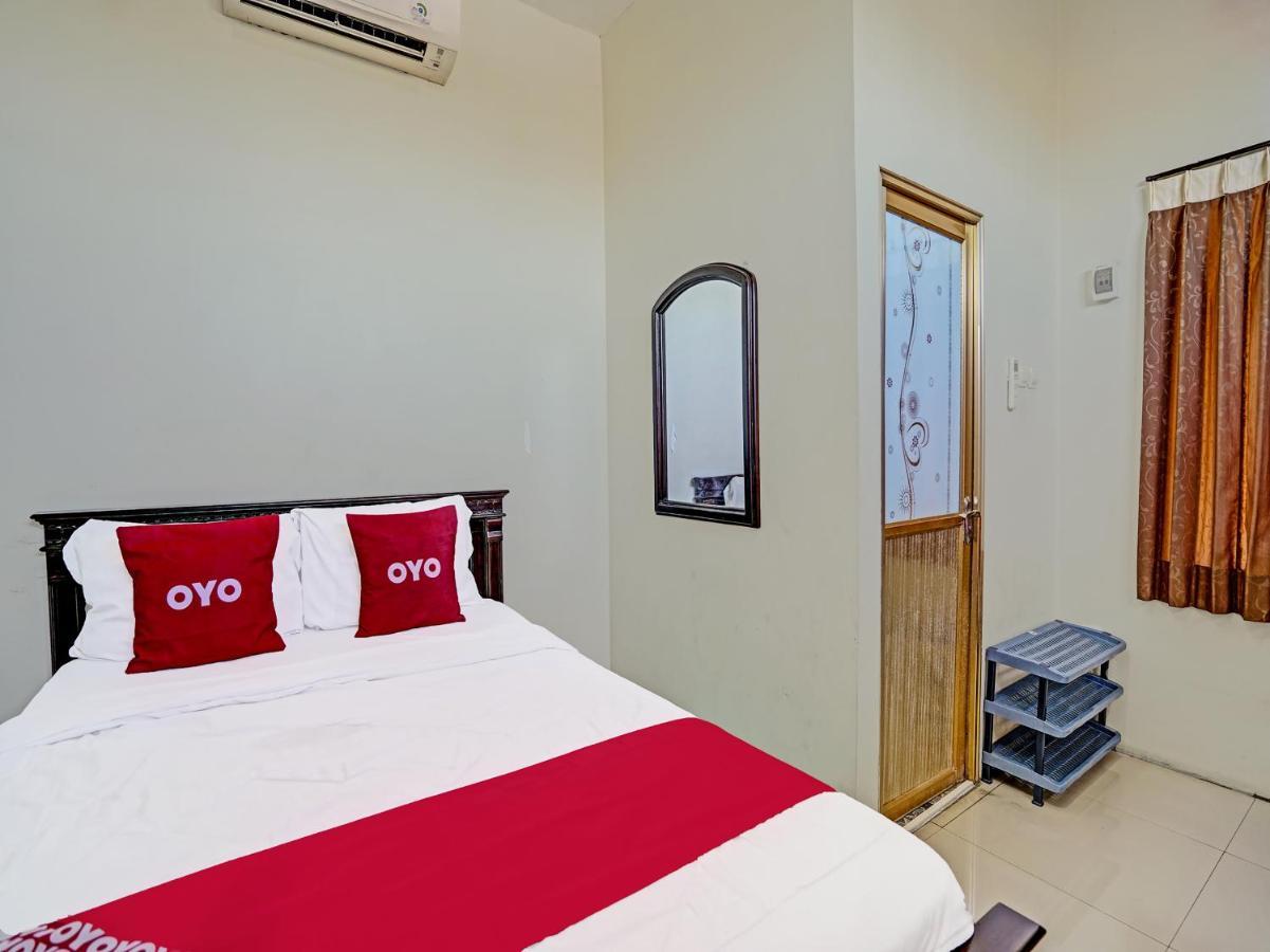 Oyo 91587 Griya Buah De5 Syariah 호텔 시도알조 외부 사진