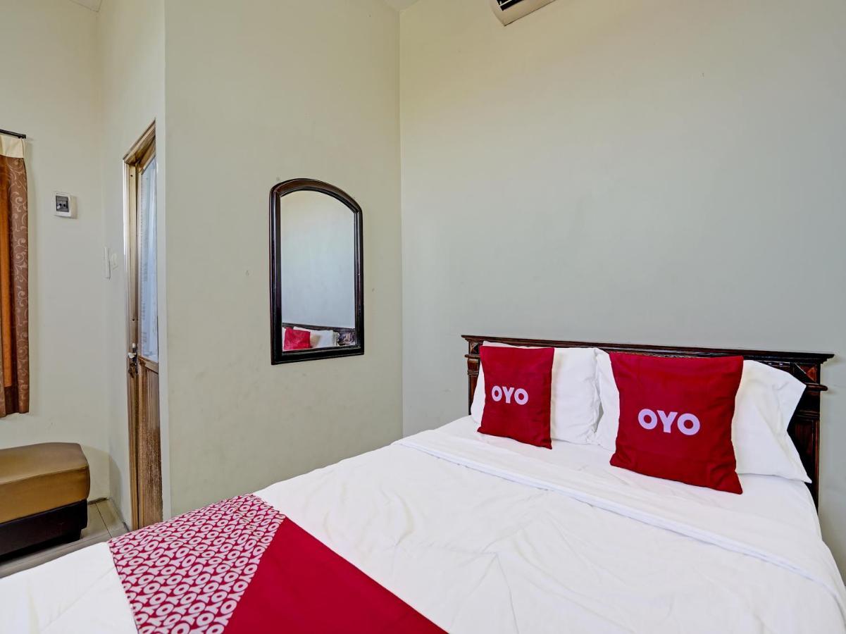 Oyo 91587 Griya Buah De5 Syariah 호텔 시도알조 외부 사진